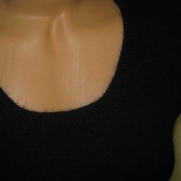 VICTORIA'S SECRET BLACK RABBIT HAIR SWING SWEATER NWOT XS/S - Picture 7 of 10